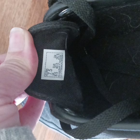 Mens Vans sneakers - Picture 2 of 4